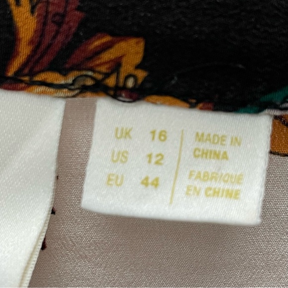 Maeve 100% silk floral top - Picture 7 of 10